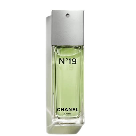 chanel n 19 poudré recensioni|Recensioni N° 19 .